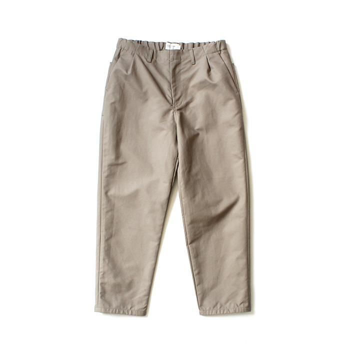 152755001 STILL BY HAND / PT02203 コットンダブルクロス テーパードパンツ - Greige 01