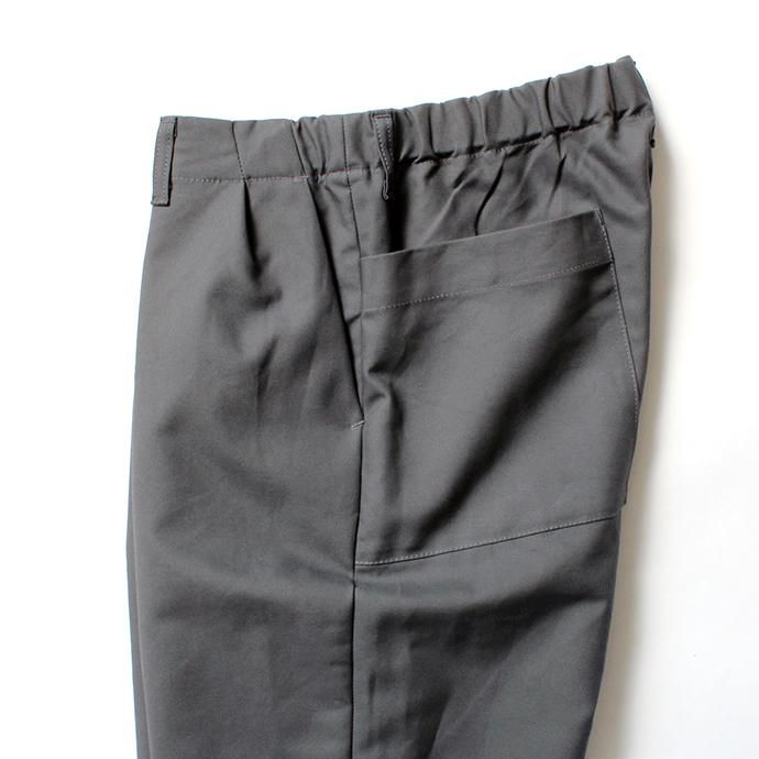 152755017 STILL BY HAND / PT02203 コットンダブルクロス テーパードパンツ - Slate Grey 02