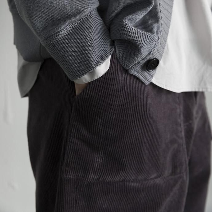 153307018 STILL BY HAND / PT03203 コーデュロイパンツ - Smoke Grey 02