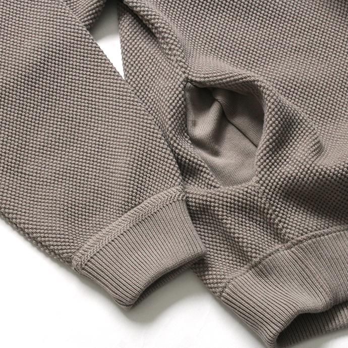 153611374 crepuscule / 2003-002 Moss stitch crew cardigan - Gray 鹿の子編みクルーネックカーディガン グレー<img class='new_mark_img2' src='//img.shop-pro.jp/img/new/icons47.gif' style='border:none;display:inline;margin:0px;padding:0px;width:auto;' /> 02