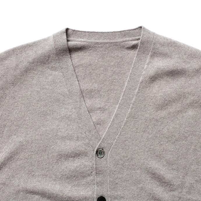 153686732 crepuscule / 2003-010 Cashmere cardigan - Beige カシミアニットカーディガン ベージュ 02