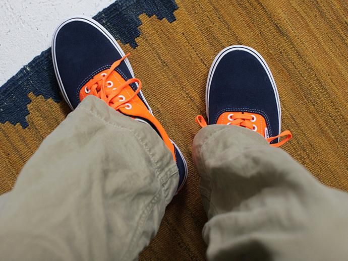 VANS Era Neon - Orange/Dress Blues<img class='new_mark_img2' src='//img.shop-pro.jp/img/new/icons47.gif' style='border:none;display:inline;margin:0px;padding:0px;width:auto;' /> 02