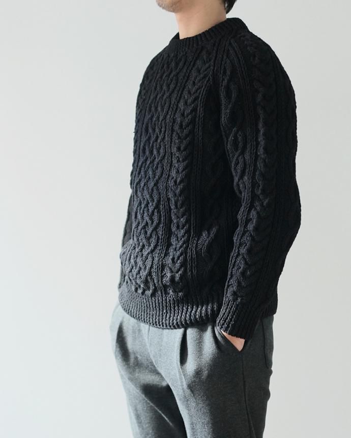 INVERALLAN INVERALLAN / 1A Crewneck Sweater - Black Denim インバーアラン インディゴクルーネックセーター ブラックデニム<img class='new_mark_img2' src='//img.shop-pro.jp/img/new/icons47.gif' style='border:none;display:inline;margin:0px;padding:0px;width:auto;' /> 02