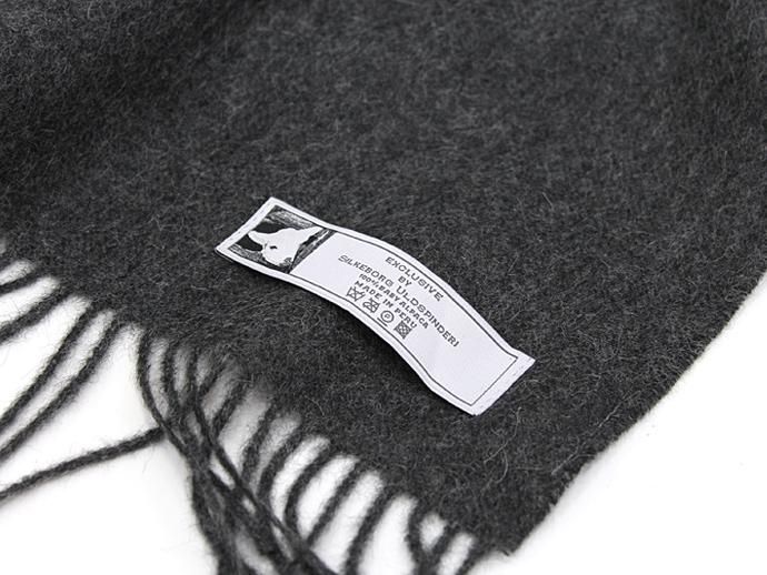 83104417 Silkeborg Plaids(シルケボー・プレイド) / アルパカブランケット AMANDA/0403 ダークグレー<img class='new_mark_img2' src='//img.shop-pro.jp/img/new/icons47.gif' style='border:none;display:inline;margin:0px;padding:0px;width:auto;' /> 02