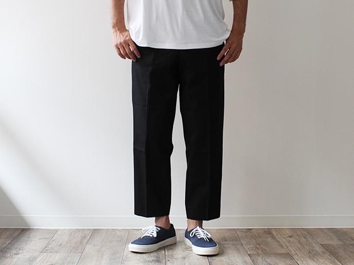 92472701 smoothday / ワンタック テーパードトラウザー - ブラック 1507P052-037 #3<img class='new_mark_img2' src='//img.shop-pro.jp/img/new/icons47.gif' style='border:none;display:inline;margin:0px;padding:0px;width:auto;' /> 02