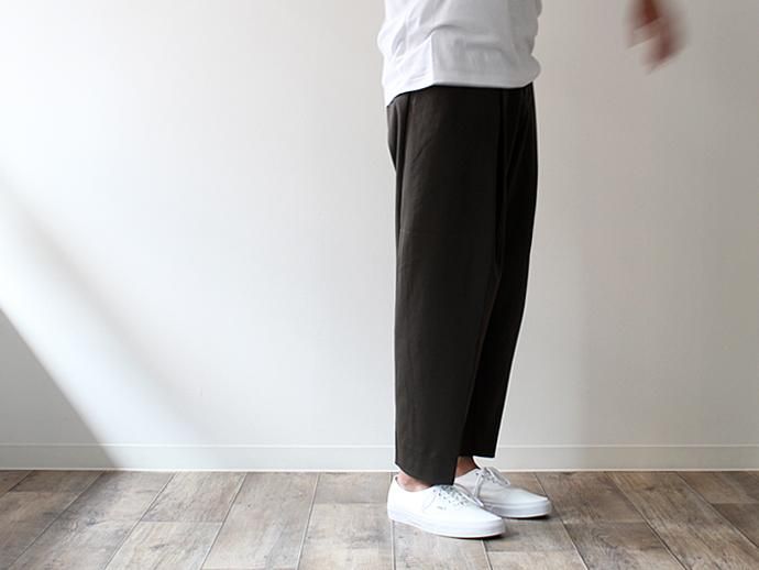 smoothday(スムースデイ) メンズ ビッグタックパンツ - ダークオリーブ 1507P050-016 #1<img class='new_mark_img2' src='//img.shop-pro.jp/img/new/icons47.gif' style='border:none;display:inline;margin:0px;padding:0px;width:auto;' /> 02