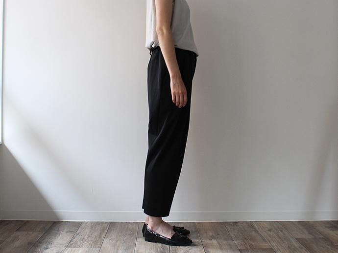 smoothday(スムースデイ) ウィメンズ ビッグタックパンツ - ブラック 1507P002-016 #2<img class='new_mark_img2' src='//img.shop-pro.jp/img/new/icons47.gif' style='border:none;display:inline;margin:0px;padding:0px;width:auto;' /> 02