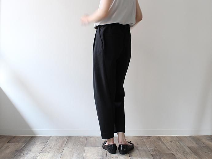 smoothday(スムースデイ) ウィメンズ ビッグタックパンツ - ブラック 1507P002-016 #2<img class='new_mark_img2' src='//img.shop-pro.jp/img/new/icons47.gif' style='border:none;display:inline;margin:0px;padding:0px;width:auto;' /> 02
