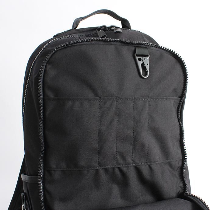 DEFY Bucktown Pack - Black Cordura バックタウンパック コーデュラナイロン ブラック<img class='new_mark_img2' src='//img.shop-pro.jp/img/new/icons47.gif' style='border:none;display:inline;margin:0px;padding:0px;width:auto;' /> 02