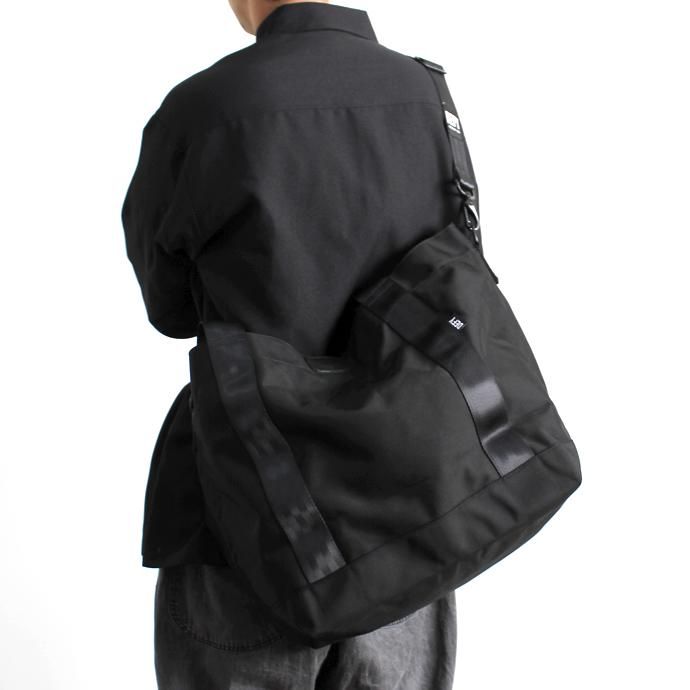 DEFY Cargo Hold Tote トートバッグ 全6素材<img class='new_mark_img2' src='//img.shop-pro.jp/img/new/icons47.gif' style='border:none;display:inline;margin:0px;padding:0px;width:auto;' /> 02