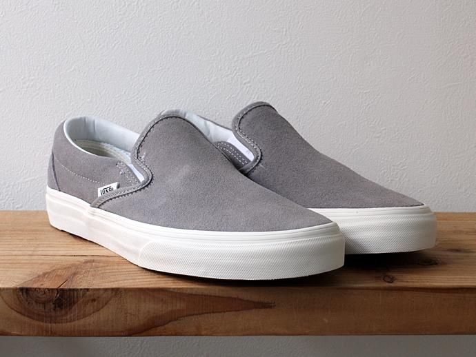 VANS Vintage Suede Slip-On - Frost Gray/Blanc<img class='new_mark_img2' src='//img.shop-pro.jp/img/new/icons47.gif' style='border:none;display:inline;margin:0px;padding:0px;width:auto;' /> 02