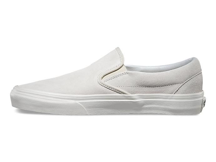 93664844 VANS / Vintage Suede Slip-On - True White/Blanc<img class='new_mark_img2' src='//img.shop-pro.jp/img/new/icons47.gif' style='border:none;display:inline;margin:0px;padding:0px;width:auto;' /> 02