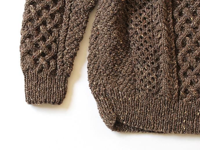H. ROBINSON KNITTING H. ROBINSON KNITTING / Hand Knitted Cable P/O ハンドニットケーブル編みプルオーバー - Brown Ale 02