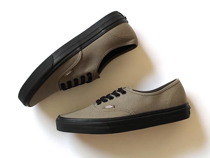 94477885 VANS / Black Sole Authentic - Brindle<img class='new_mark_img2' src='//img.shop-pro.jp/img/new/icons47.gif' style='border:none;display:inline;margin:0px;padding:0px;width:auto;' /> 02