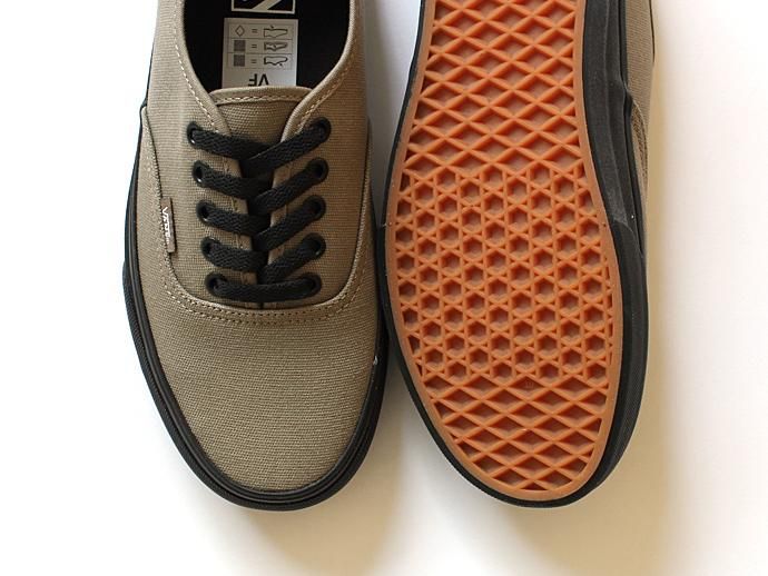 94477885 VANS / Black Sole Authentic - Brindle<img class='new_mark_img2' src='//img.shop-pro.jp/img/new/icons47.gif' style='border:none;display:inline;margin:0px;padding:0px;width:auto;' /> 02