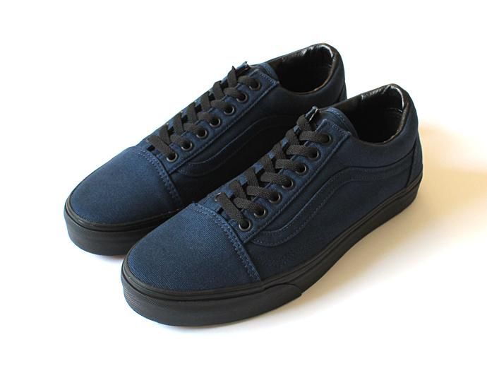 94478222 VANS / Black Sole Old Skool - Dress Blues<img class='new_mark_img2' src='//img.shop-pro.jp/img/new/icons47.gif' style='border:none;display:inline;margin:0px;padding:0px;width:auto;' /> 02