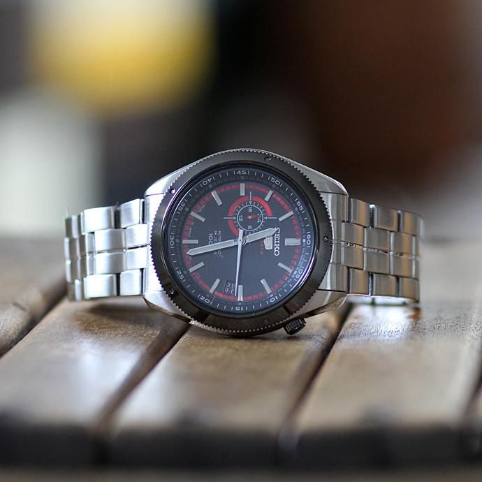 SEIKO SEIKO 5 SPORTS / SSA069J1 自動巻きスポーツウォッチ - シルバー<img class='new_mark_img2' src='//img.shop-pro.jp/img/new/icons47.gif' style='border:none;display:inline;margin:0px;padding:0px;width:auto;' /> 02