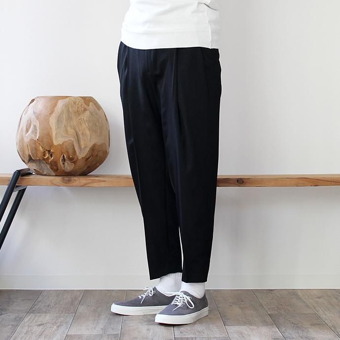 98749649 smoothday / メンズ ビッグタックパンツ ウールギャバジン - ブラック 1601P050-045 #2<img class='new_mark_img2' src='//img.shop-pro.jp/img/new/icons47.gif' style='border:none;display:inline;margin:0px;padding:0px;width:auto;' /> 02
