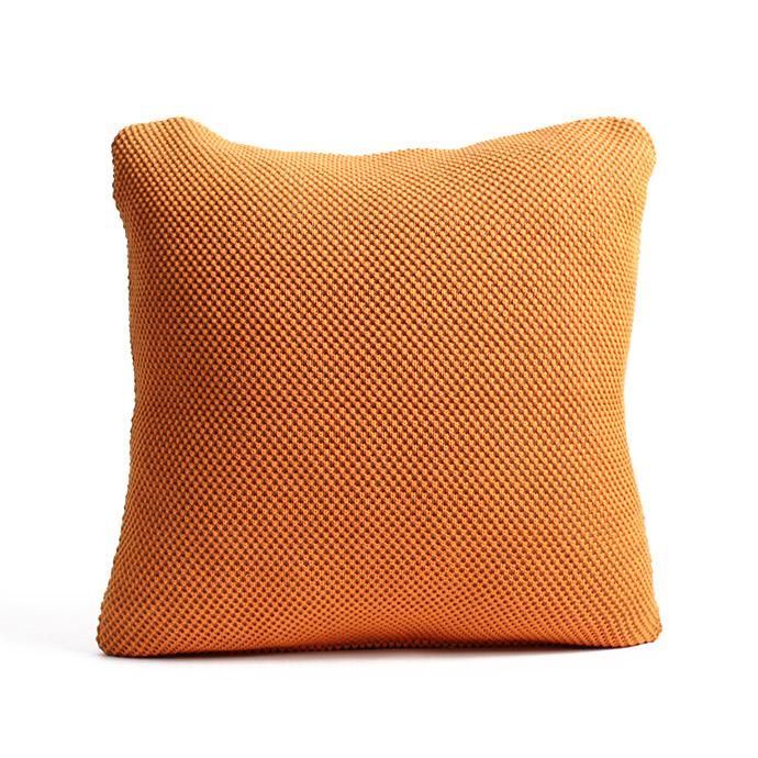 98949049 crepuscule / ニットクッション - Orange x Beige(オレンジ/ベージュ)<img class='new_mark_img2' src='//img.shop-pro.jp/img/new/icons47.gif' style='border:none;display:inline;margin:0px;padding:0px;width:auto;' /> 01
