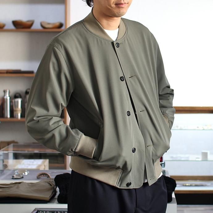 99177048 STILL BY HAND / ストレッチギャバジンブルゾン BL0261 - 全2色<img class='new_mark_img2' src='//img.shop-pro.jp/img/new/icons47.gif' style='border:none;display:inline;margin:0px;padding:0px;width:auto;' /> 02