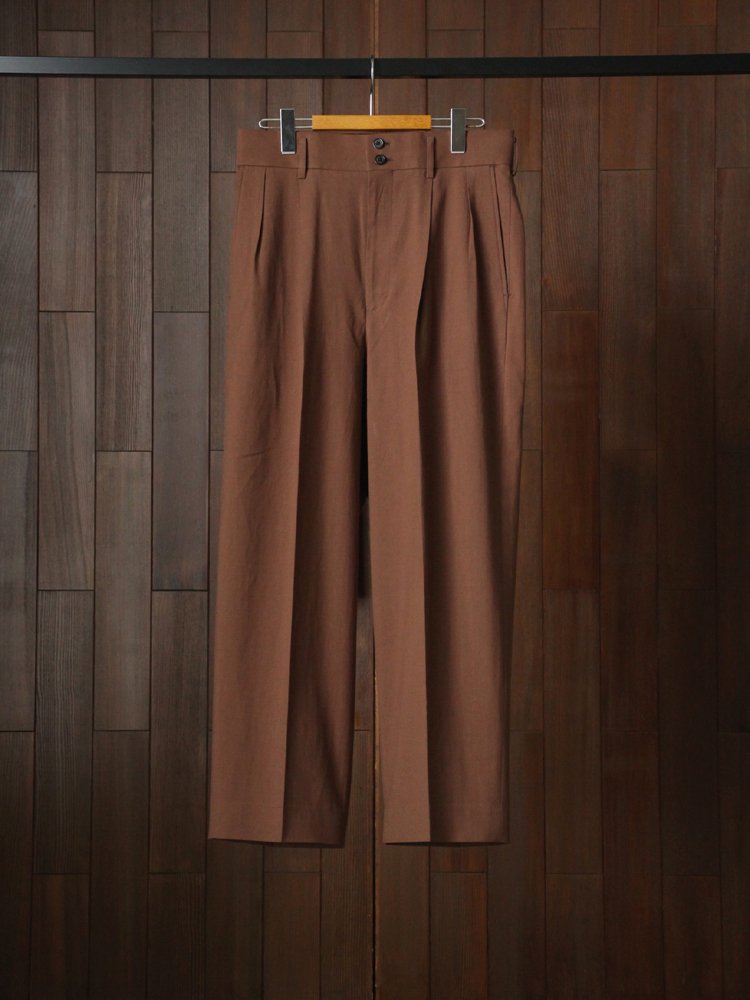 MARKAWARE｜DOUBLE PLEATED TROUSERS #BROWN