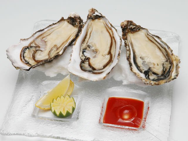 冷凍かき（殻付き） - 牡蠣の販売・通販 広島産かき直売 オイスタークィーン