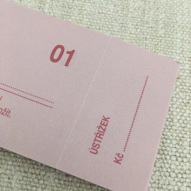 10.11.12. チェコのチケット領収伝票付き（ブック）緑、グレー、ピンク　ナンバリング （100枚）切れ目２箇所 