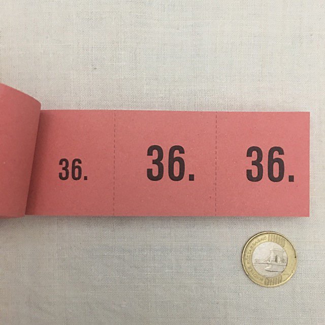 43. チェコのクロークチケット（ブック）わら半紙 （ピンク・オレンジ）　ナンバリング （200枚）切れ目２箇所