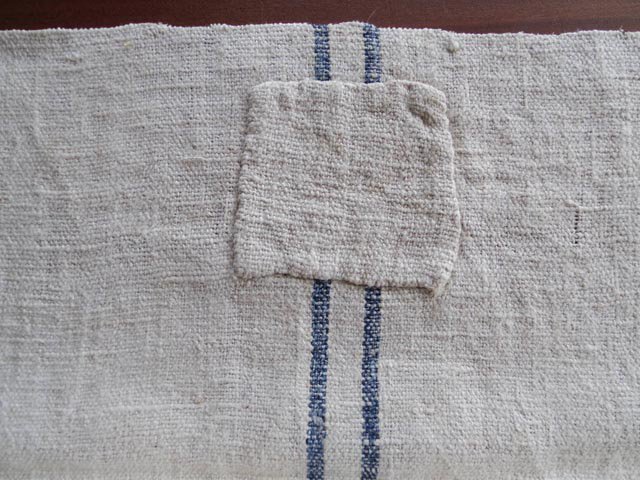 ハンガリー ビンテージ 手織リネンの穀物袋  青ライン カット１（94x57）