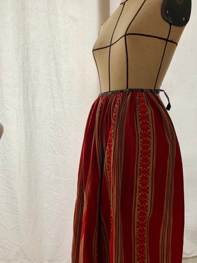 ザクセン人 アンティーク エプロン 民族衣装 Saxony Folklore costume apron red