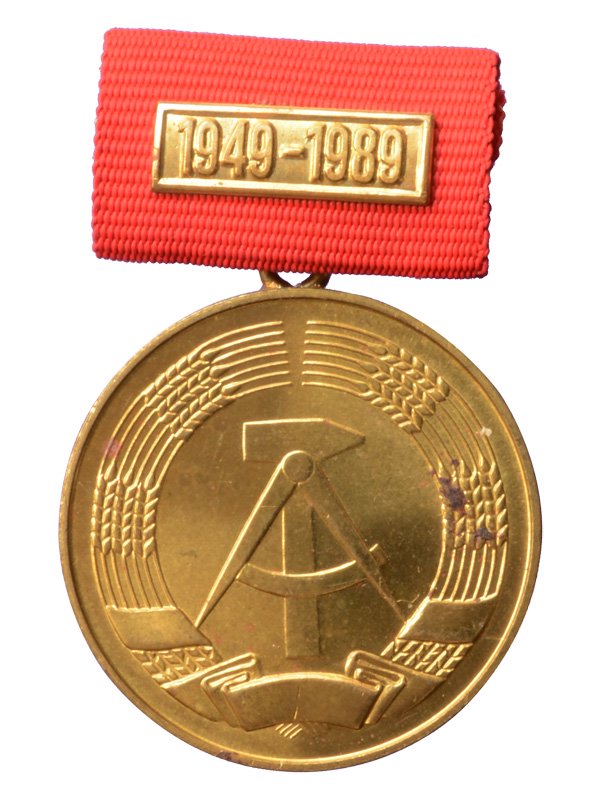 ドイツ民主共和国40周年記念勲章|ミリタリーグッズ通販専門店のパッチ