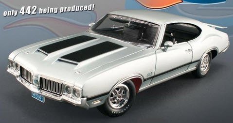 Acme Agc 1 18 オールズモビル 442 W30 1970 パラジウム シルバー ミニチャンプス専門店 Minichamps World