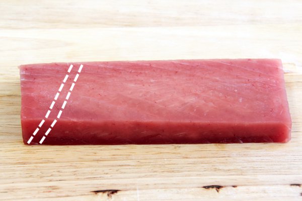 マグロの寿司ネタの切り方