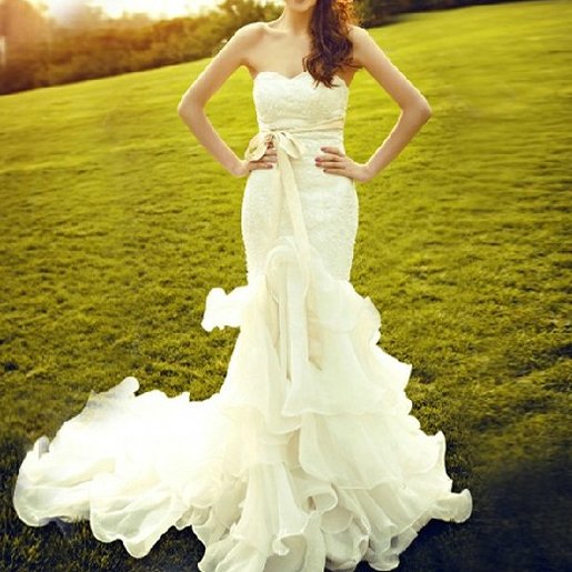 ビスチェがキュートなラッフルフリルマーメイドライン ウェディングドレス 前撮り後撮り 韓国プチプラパーティードレス通販 Tenderly Dress