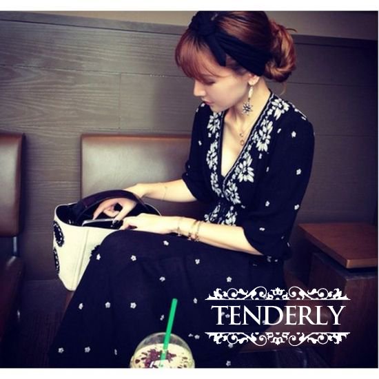 セクシーな深vネック 花柄刺繍 ミモレ丈ワンピース 黒 韓国プチプラパーティードレス通販 Tenderly Dress